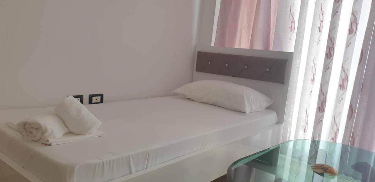 Redsun Apartment Vlore Exterior photo