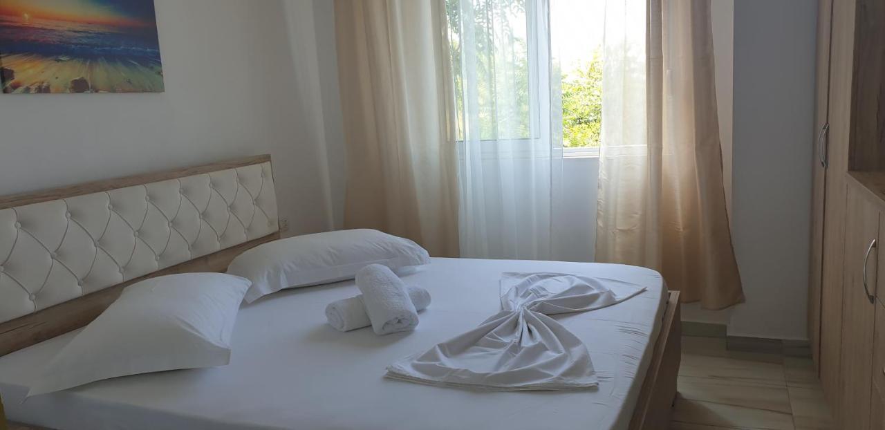 Redsun Apartment Vlore Exterior photo