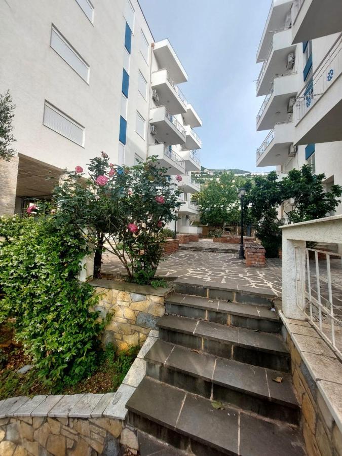 Redsun Apartment Vlore Exterior photo